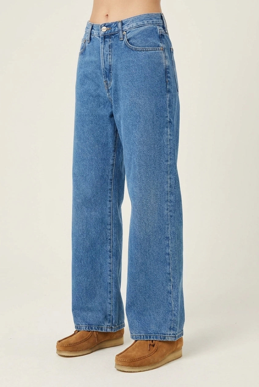 W - BOSTON WIDE FLARE JEANS - FADED BLUE