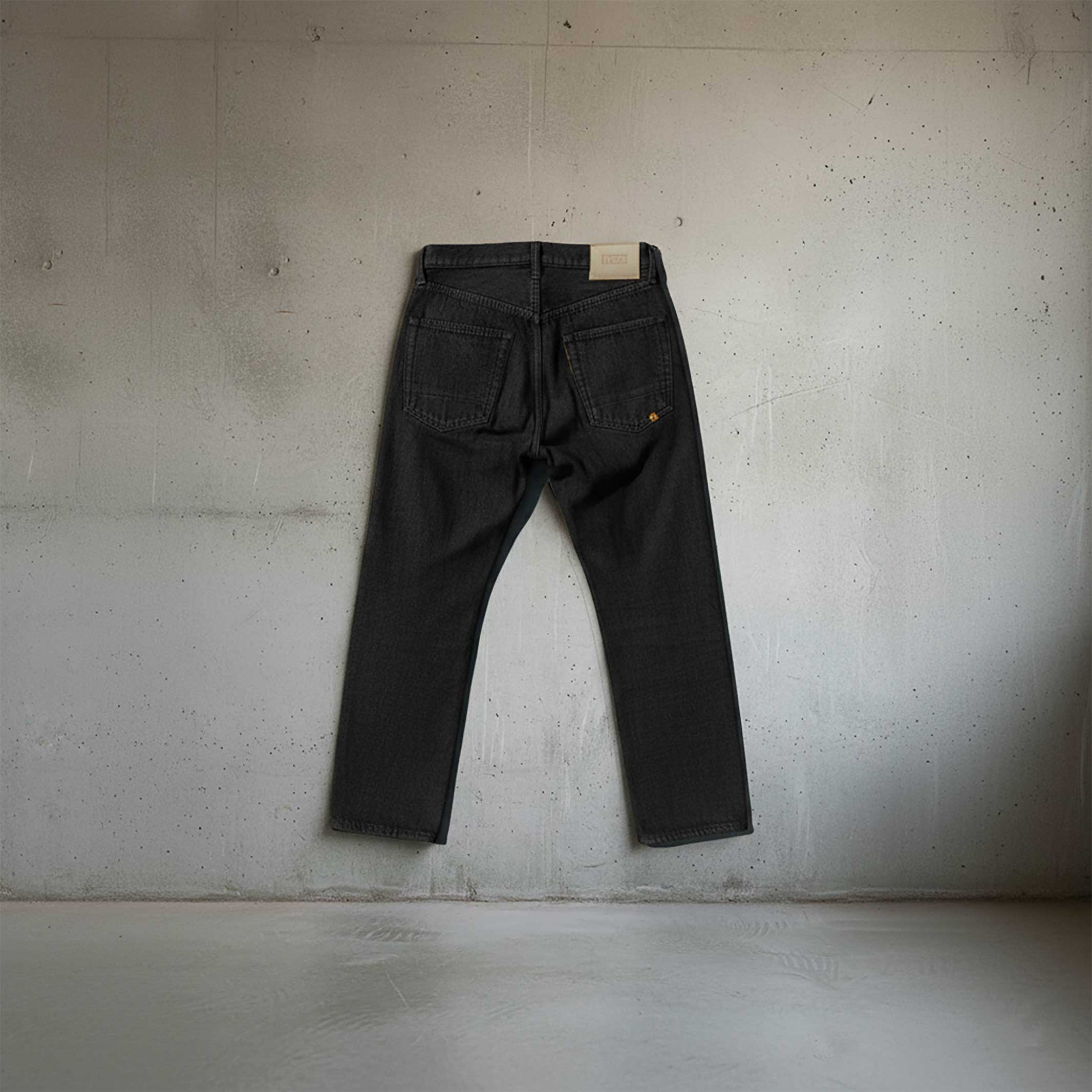 BENJI OVERSIZED FIT JEANS - FADED BLACK