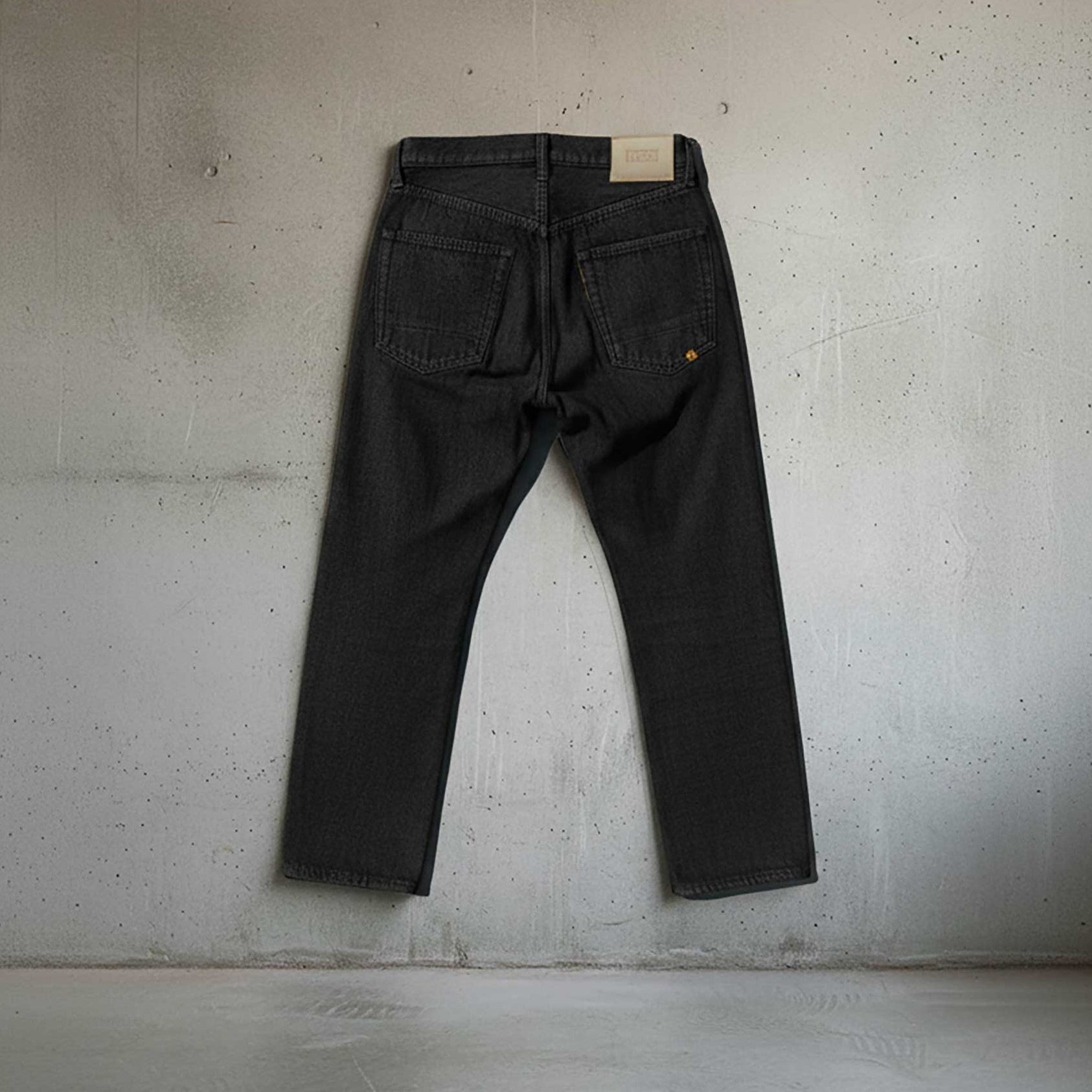 BENJI OVERSIZED FIT JEANS - FULL BLACK