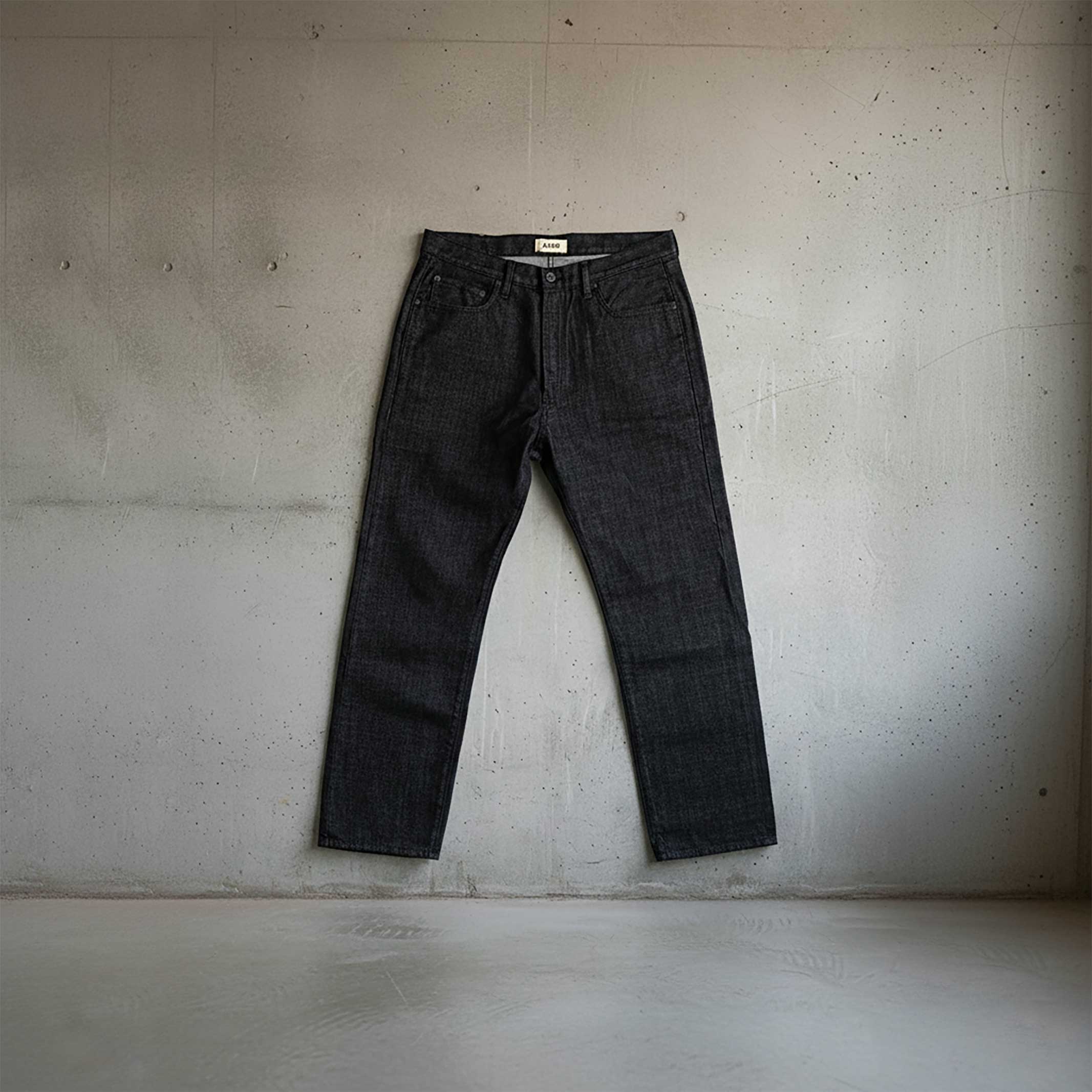 BENJI OVERSIZED FIT JEANS - FADED BLACK