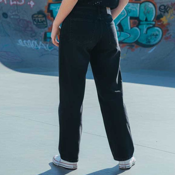 BENJI OVERSIZED FIT JEANS - FADED BLACK