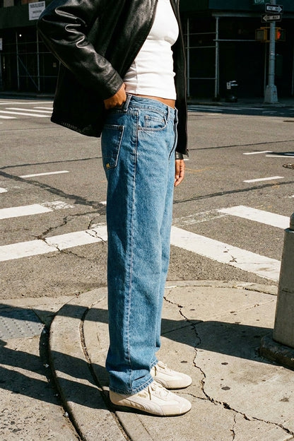 BENJI OVERSIZED FIT JEANS Faded Blue women's side waist-to-hem crop