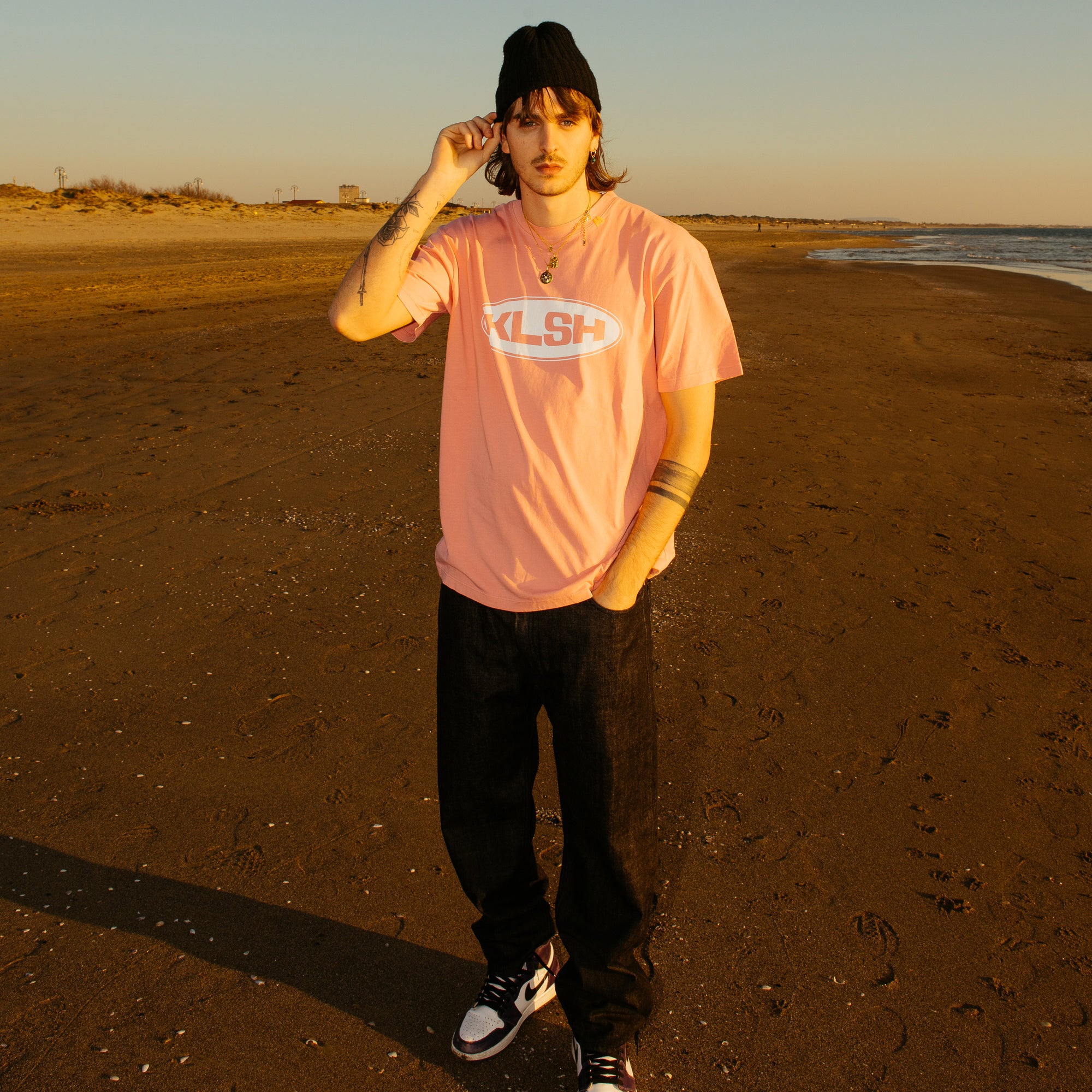 BENJI OVERSIZED FIT JEANS - CARBON BLACK