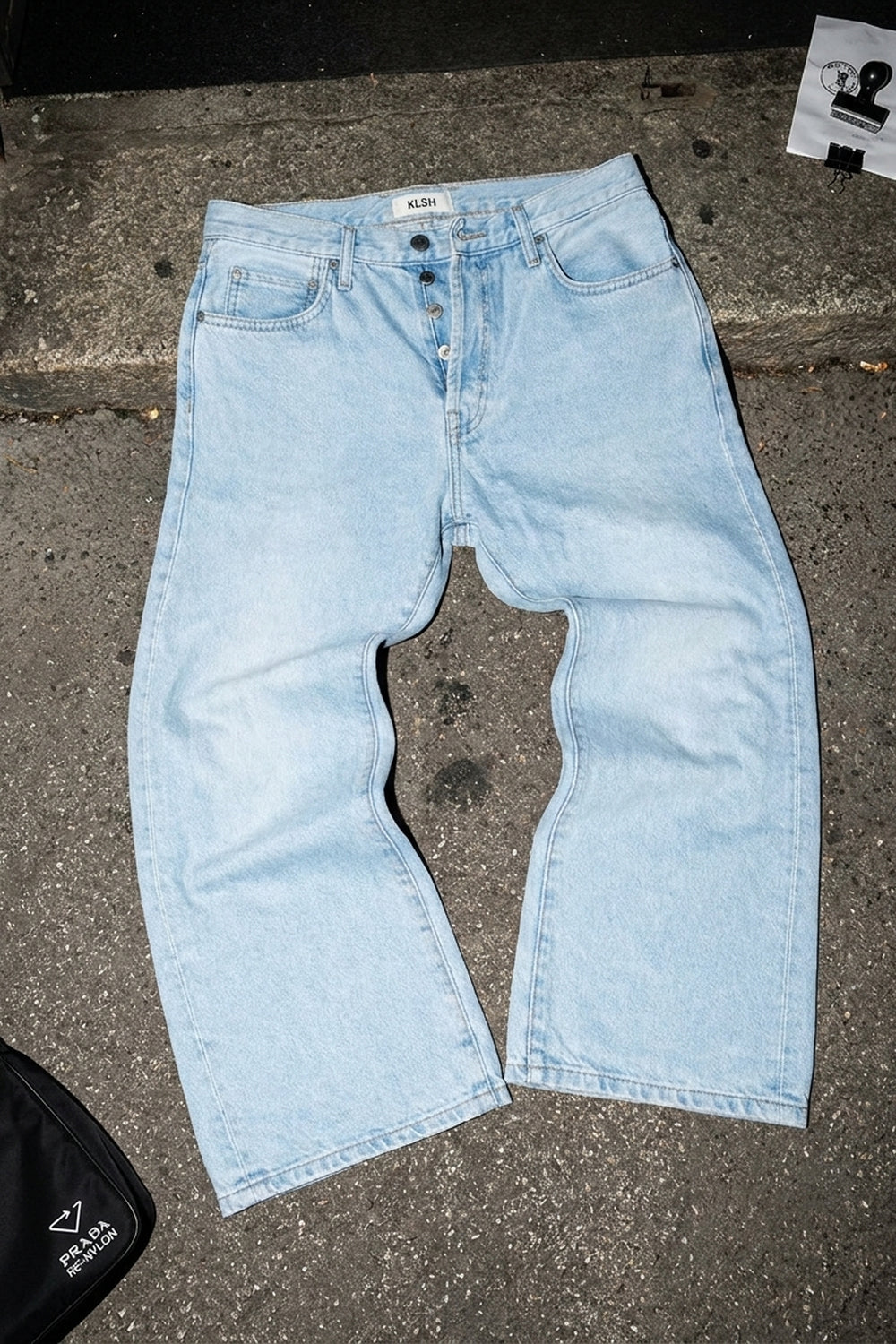 BOSTON WIDE FLARE JEANS Clear Sky men's knolling flat lay