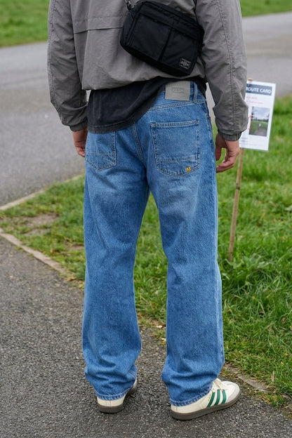 BOSTON WIDE FLARE JEANS Faded Blue men's back waist-to-hem crop