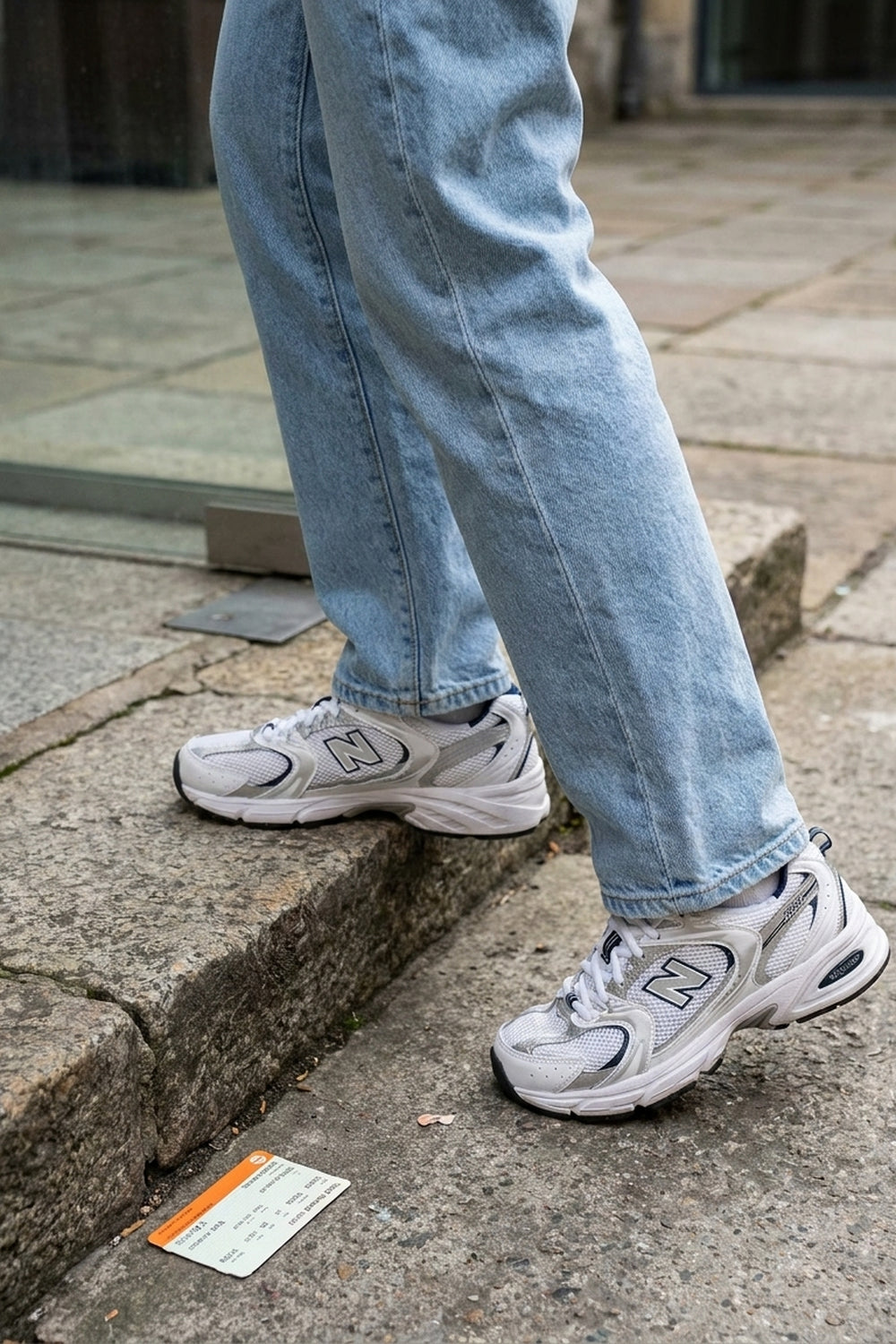RYAN REGULAR FIT JEANS Clear Sky women's hem and shoe detail