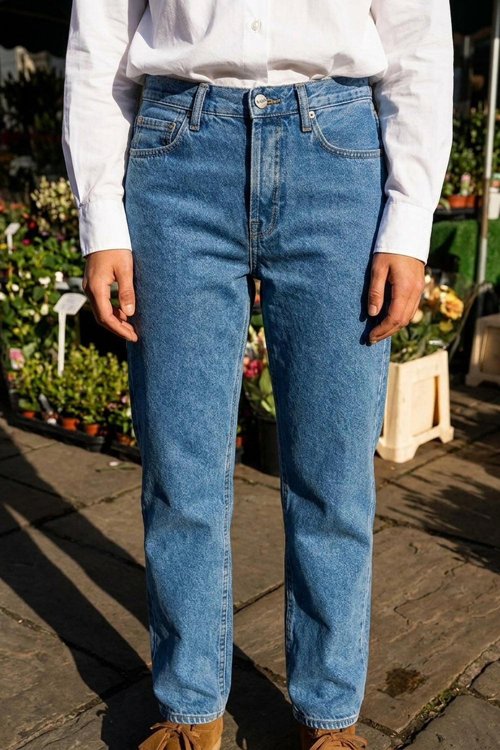 RYAN REGULAR FIT JEANS Faded Blue women's front construction detail crop