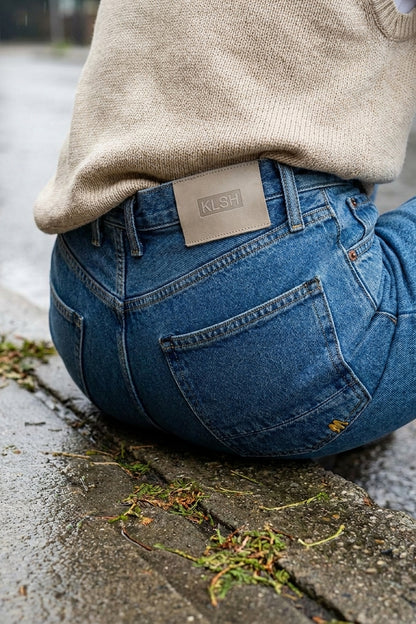 RYAN REGULAR FIT JEANS Faded Blue women's back pocket detail crop