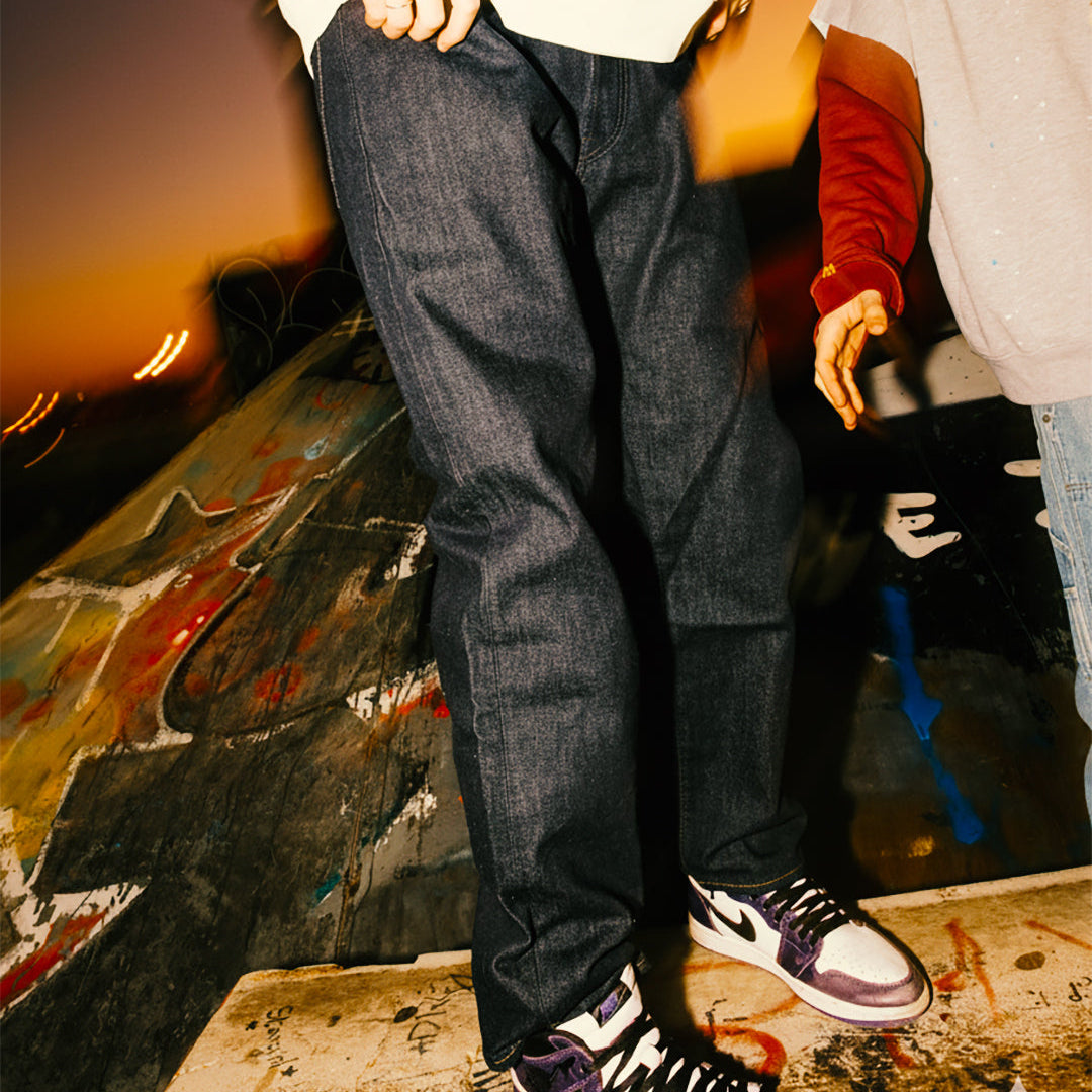 BENJI OVERSIZED FIT JEANS - CARBON BLACK